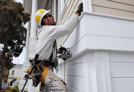 How To Choose The Right Materials for Your Siding Installation in 'Poplar Plains, CT